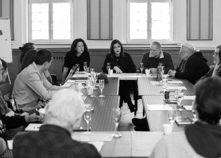 С „Малката Англия“ Диана Добрева се завръща в Народния театър 1 7243ca85 9cc1 4da4 b385 434788901044