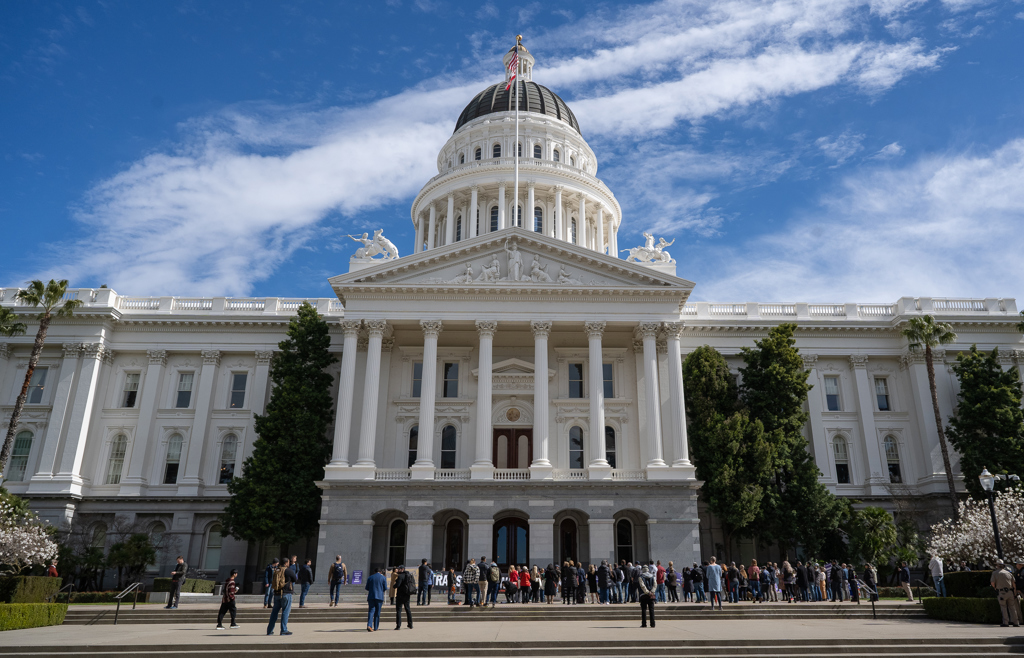 Телата им бяха необратимо увредени - сега тези самоопределили се като транссексуални младежи се борят за справедливост 3 image-5142151