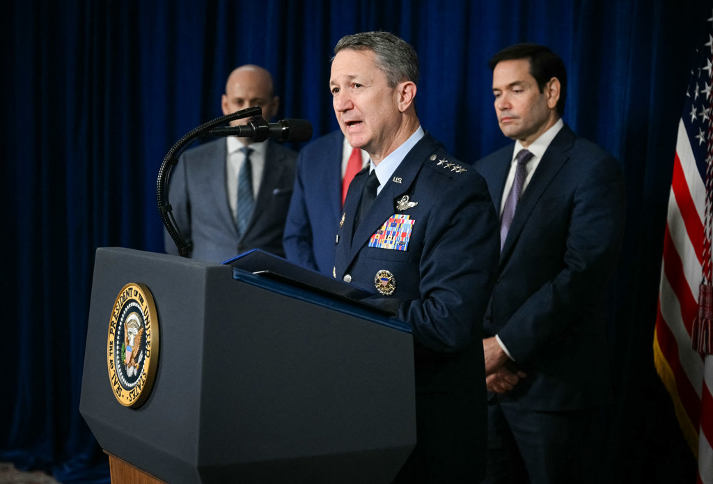 Как протече американската операция за залавяне на Мадуро