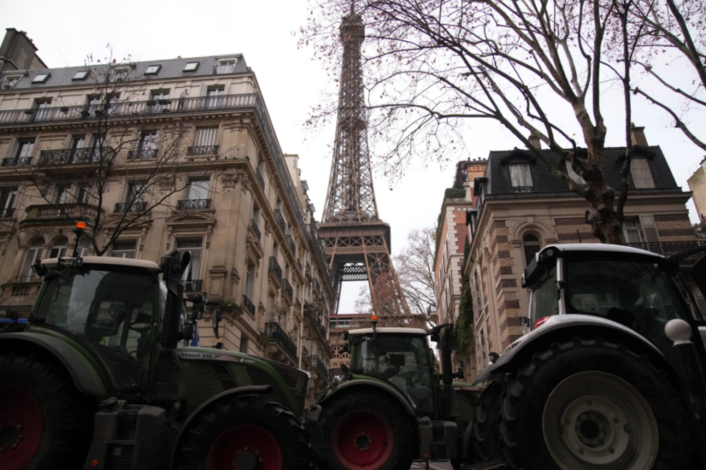 Фермери от Франция и Гърция блокираха улиците в протест срещу търговското споразумение между ЕС и Меркосур
