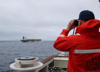 Американската армия съобщи за задържането на два петролни танкера, свързани с Венецуела 1 Американската армия съобщи, че е заплени два петролни танкера, свързани с Венецуела