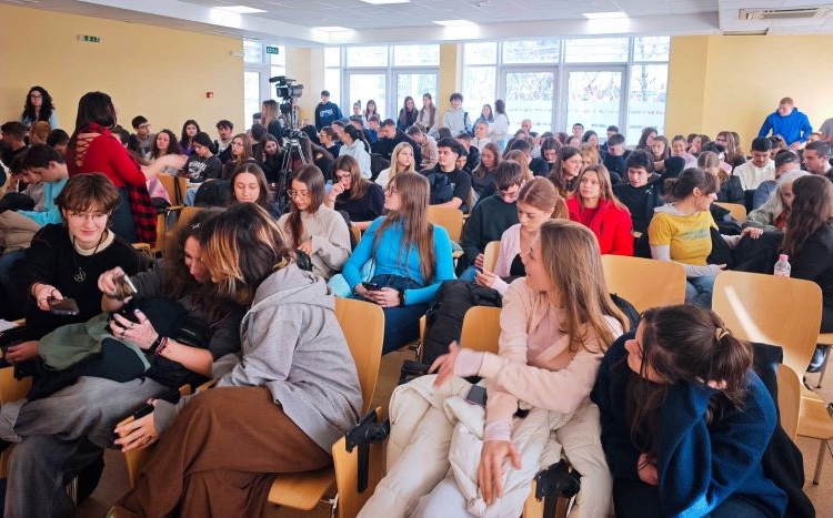 С „Денят на червените флагове“ София застана против токсичните модели и насилието 1 1a218429 4416 465c b8b2 6768c8fb6c8d