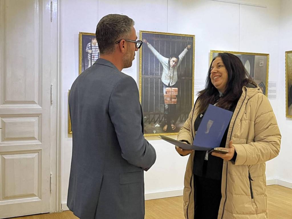 Изложбата „Изкуството на Джън-Шан-Жен“ в Русе очаква своите посетители още една седмица 5 5f63bedd-cc4f-4367-9a35-a6860e6fa2ef.jpg