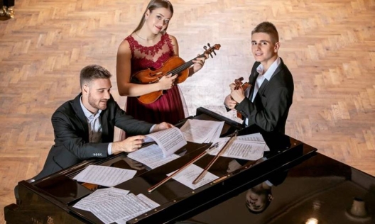 6f95c46e 288f 43e4 b650 400aaa1fdf63