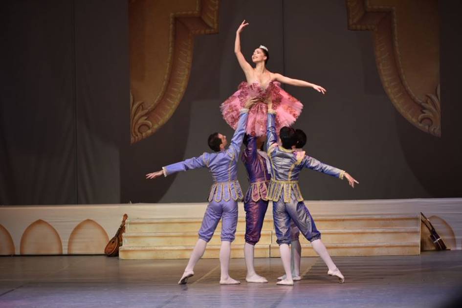 Балетът „Спящата красавица“ В Бургаската опера 5 8c2e491b-9335-4424-8240-1fd6ff5bb186.png