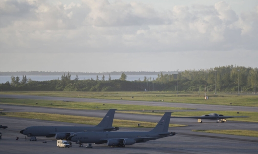 Тръмп призова Великобритания да запази територията си в Индийския океан заради напрежението с Иран