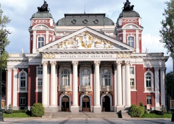 В Народния театър репетират „Есенна соната“ 2 b2bfe3a1 5ee2 4423 8ff0 abe795336da5