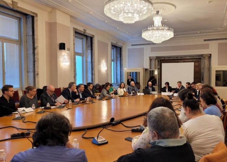 ef50bb84 1cdc 4939 9800 53d6ae937749