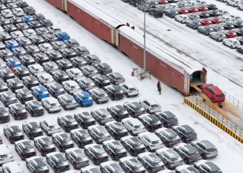 Полша забрани достъпа на китайски автомобили до военните си бази 1 Полша забрани на китайски автомобили да влизат във военни бази