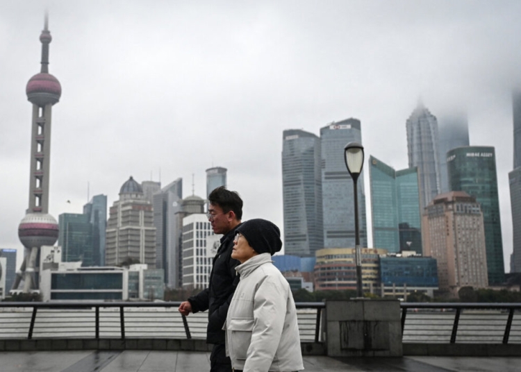 Петиционери задържани в „черни затвори" в Шанхай по време на годишните политически събрания на ККП