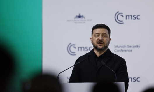 Зеленски заяви, че САЩ „твърде често" очакват от Украйна да прави отстъпки в мирните преговори с Русия