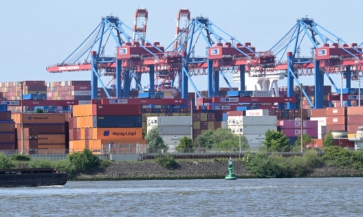 ЕС призовава САЩ да спазят условията на търговското споразумение след решението на Върховния съд