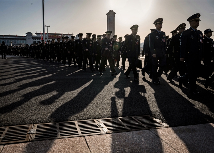 Неизпълнени заповеди и нарастващо съпротивление в китайската армия след чистката на висши генерали