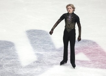 Американският фигурист Малинин падна два пъти в свободната програма и отстъпи до 8-мо място, докато Шайдоров от Казахстан спечели олимпийското злато 7 Американският фигурист Малинин падна два пъти в свободната програма и се сви до 8-мо място, докато Шайдоров от Казахстан спечели олимпийското злато