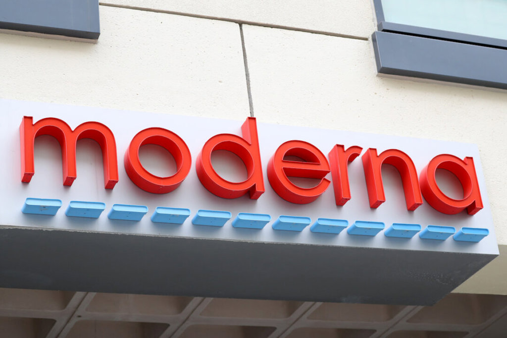 Европейският регулатор препоръча одобряване на ваксината на Moderna срещу COVID и грип