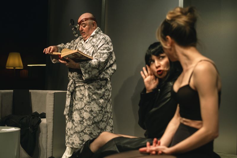 „Различният“ – новата премиера на Народен театър „Иван Вазов“ 3 1aed3d4e-d96b-44a0-98c4-9bd96f0db037.jpg