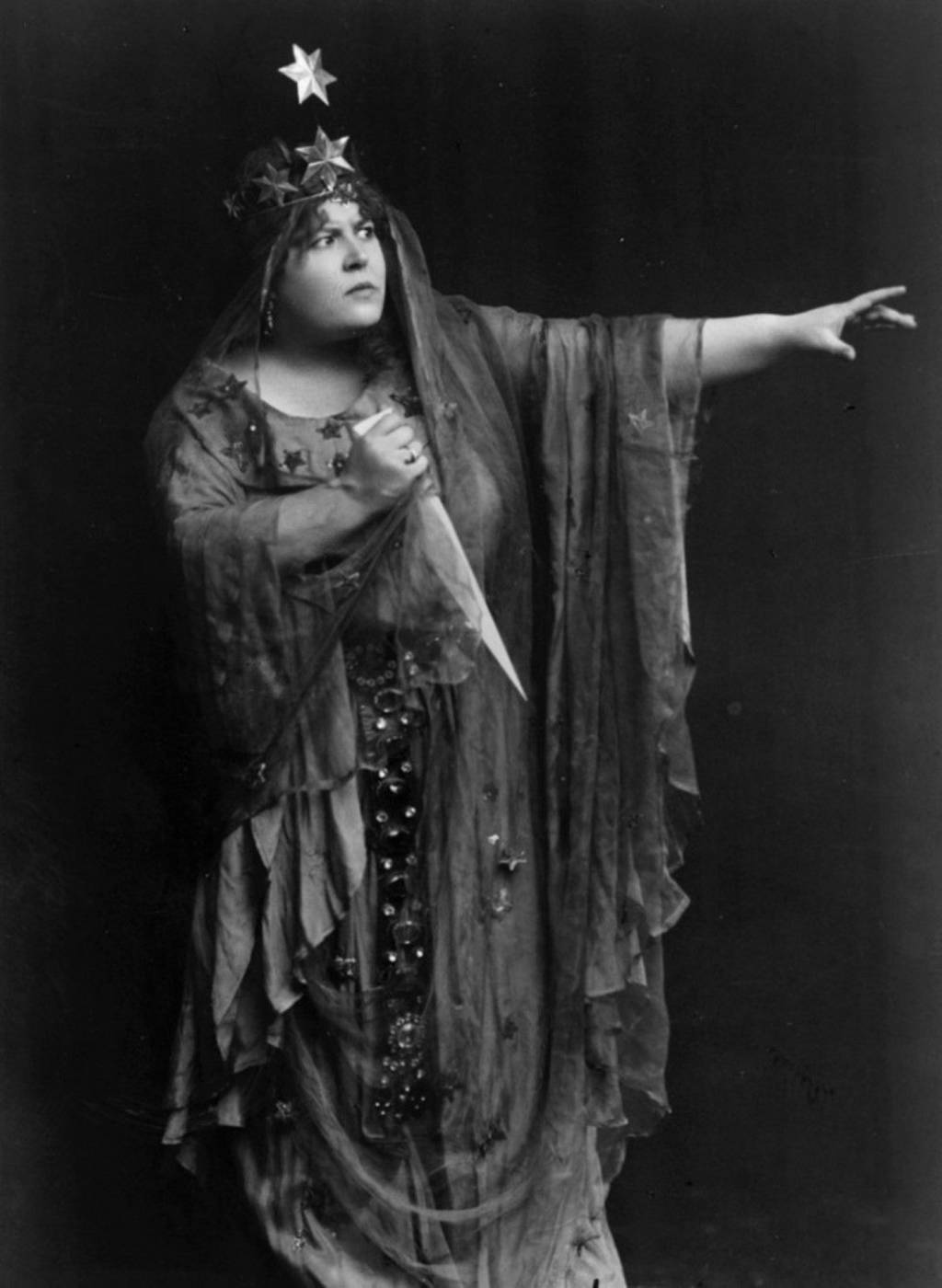 Три велики български певици (Част III) 2 87d90147-5ab5-4e81-8df1-ce797f23755d.png