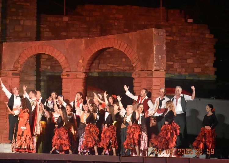 Величка Минкова – лауреат на Международния конкурс „Стоян Попов“, ще играе Кармен в Държавна опера – Бургас 1 aa2e632d c7ba 4b52 8142 317fd40cbee0