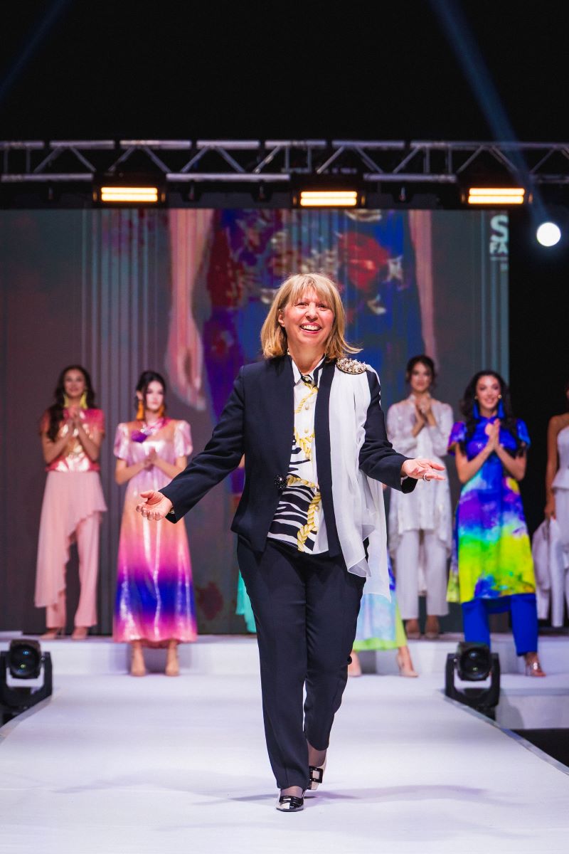 Модата се завърна с размах: CodeFashion RUNWAY SS26 откри Седмицата на модата 3 ace19636-7a06-4bc6-9de1-eb1a7211729e.jpg