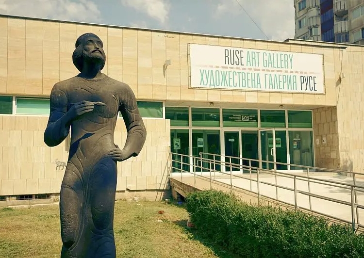 bbbeb5d5 b5fb 4f48 ad8d 3eff86772839