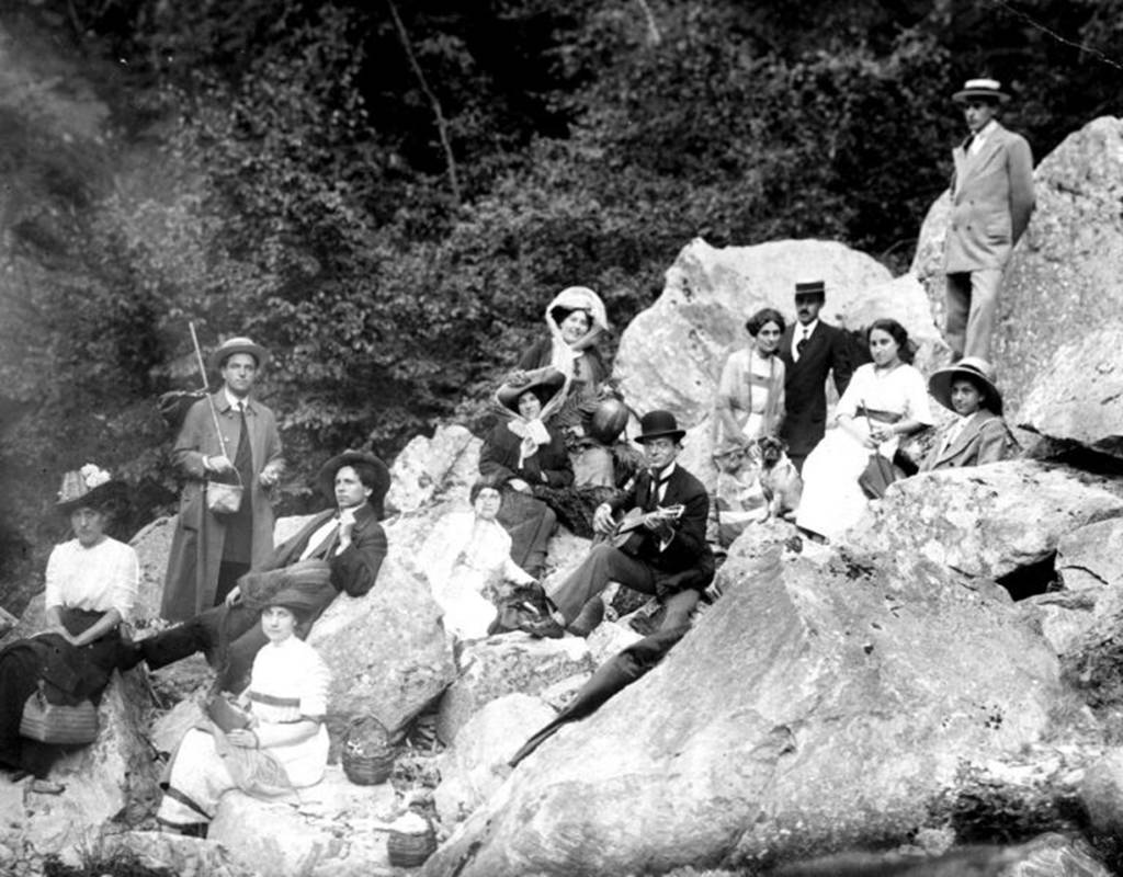 Три велики български певици (Част III) 5 e76cd22d-904f-4f61-9f67-3872b1af2e06.png