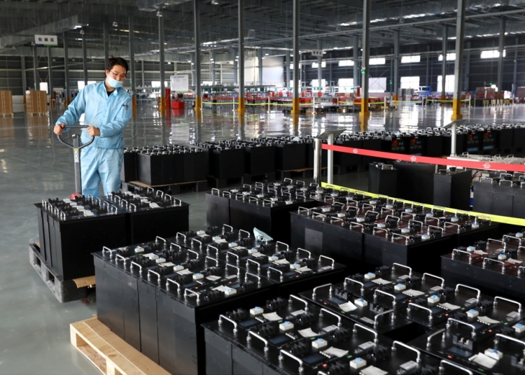 В Ухан избухнаха мащабни протести срещу плановете на ККП за изграждане на фабрика за батерии в жилищен квартал