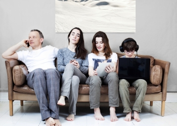 Полуживотът на един напълно свързан свят 2 Полуживотът на един напълно свързан свят