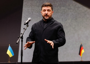 Американски служител оспори твърдението на Володимир Зеленски, че гаранциите за сигурност са обвързани с отстъпването на Донбас от страна на Украйна 4 Американски служител оспори твърдението на Зеленски, че гаранциите за сигурност са обвързани с отстъпването на Донбас от страна на Украйна