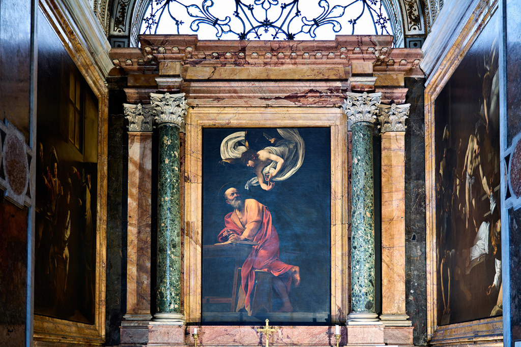 По стъпките на Караваджо в Рим 6 Картина на Караваджо, изобразяваща Свети Матей, в църквата „Сан Луиджи дей Франчези