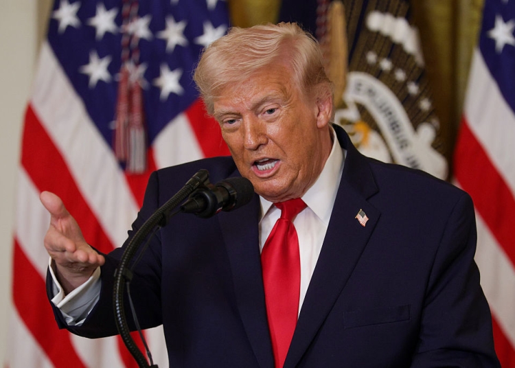 Тръмп: Иранците са изправени пред „голяма пречка" при свалянето на режима