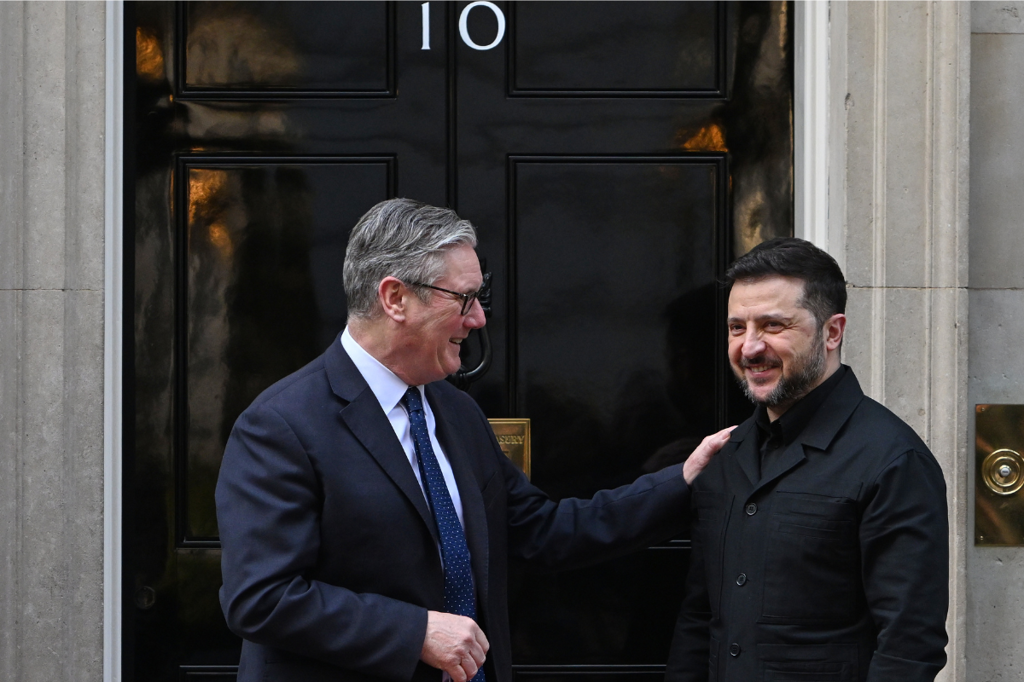 Украйна и Великобритания подписаха споразумение за производство и доставка на дронове 7 Украйна и Великобритания подписаха споразумение за производство и доставка на дронови технологии