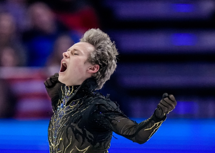 Илия Малинин се завръща триумфално след олимпийския кошмар с трета поредна световна титла по фигурно пързаляне