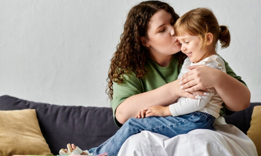 Поколение Z преосмисля наратива: Защо Международният ден на жената трябва да включва майчинството