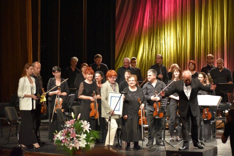 Великденският концерт на Бургаската опера 2 02ee2aa9-82dc-43fe-9b71-6117b0a3aff8.jpg