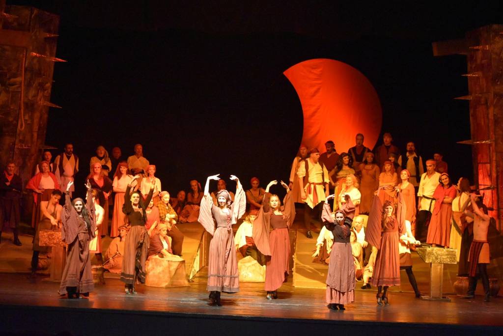 „Трубадур“ в Държавна опера – Бургас 6 13be3a56-e7d8-42a8-84ff-6c8a1aac396c.jpg