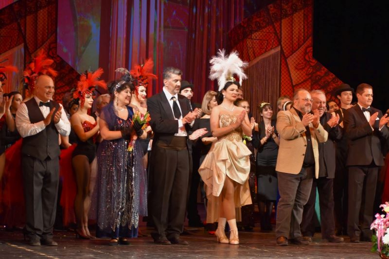 „Царицата на чардаша“ – пищно представление днес в Бургас 3 4841272a-978d-4bca-a002-8de147618b98.jpg
