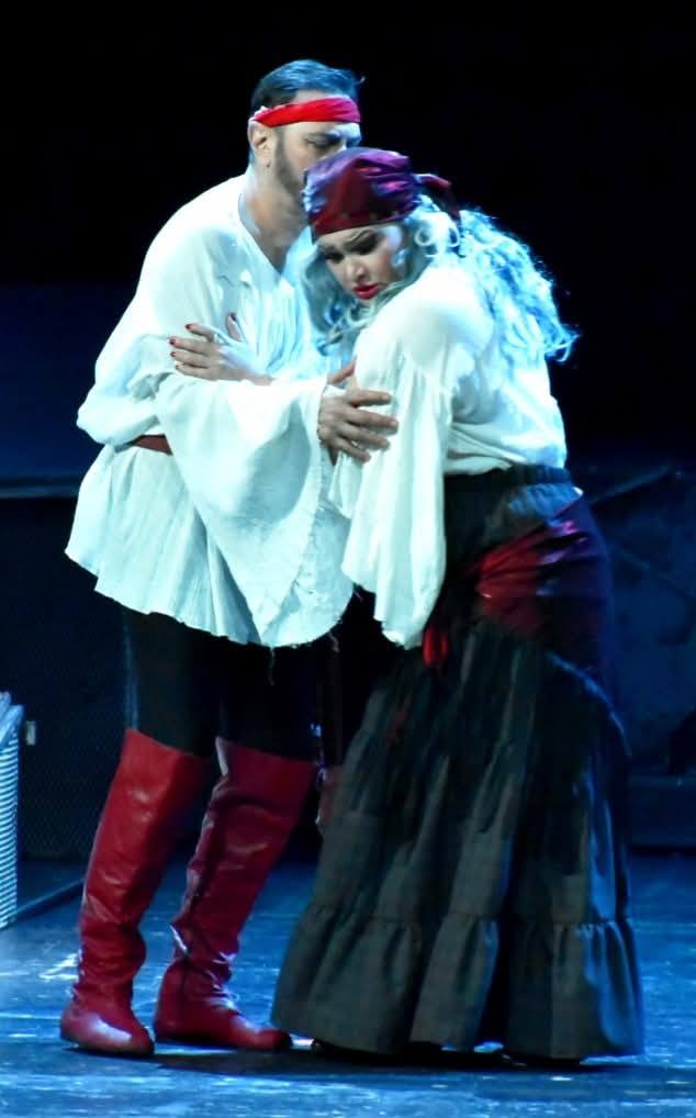 „Трубадур“ в Държавна опера – Бургас 4 a22d37a5-b795-490c-914e-83b4cc3946e0.jpg