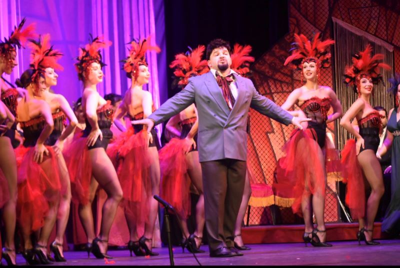 „Царицата на чардаша“ – пищно представление днес в Бургас 4 a36aad9c-ef71-4b37-8301-ad73e74d36e9.jpg