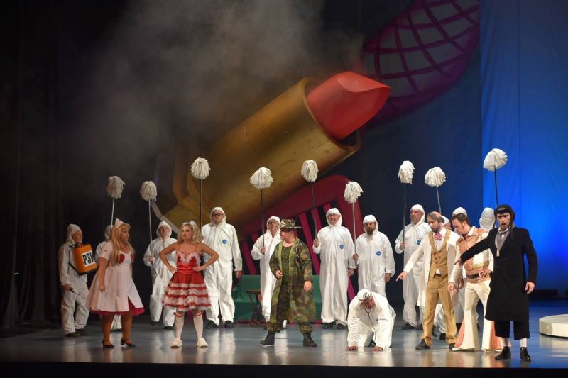 „Севилският бръснар“ носи настроение в Бургаската опера 3 b6ab450a-47a7-4ed4-9e28-5df376696c57.jpg