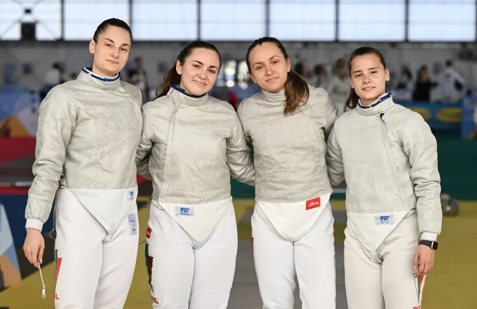 След златото на Вероника Василева, женският ни отбор на сабя завоюва бронзово отличие