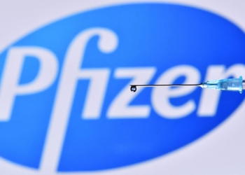 Полша и Румъния са осъдени да платят на Пфайзер 2,2 милиарда долара за ваксини срещу COVID 8 Полша и Румъния са осъдени да платят на Пфайзер 2,2 милиарда долара за COVID ваксини