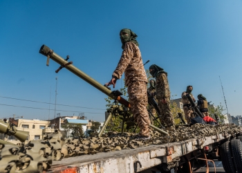 Иран атакува и завзе 2 контейнеровоза, след като Тръмп удължи примирието 3 Иран атакува и завзе 2 контейнеровоза, след като Тръмп удължи примирието
