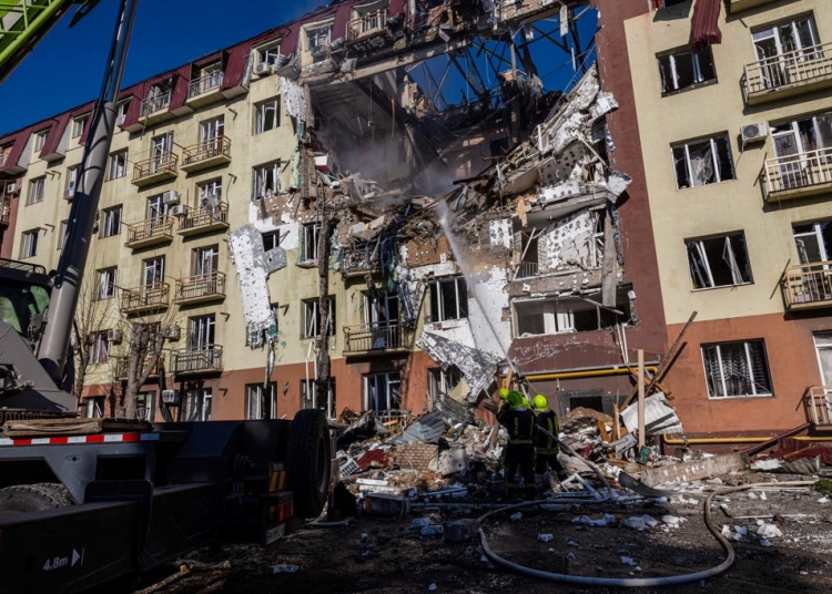 Русия обяви временно Великденско примирие, Украйна се съгласи 1 Русия обяви временно Великденско примирие; Украйна се съгласи