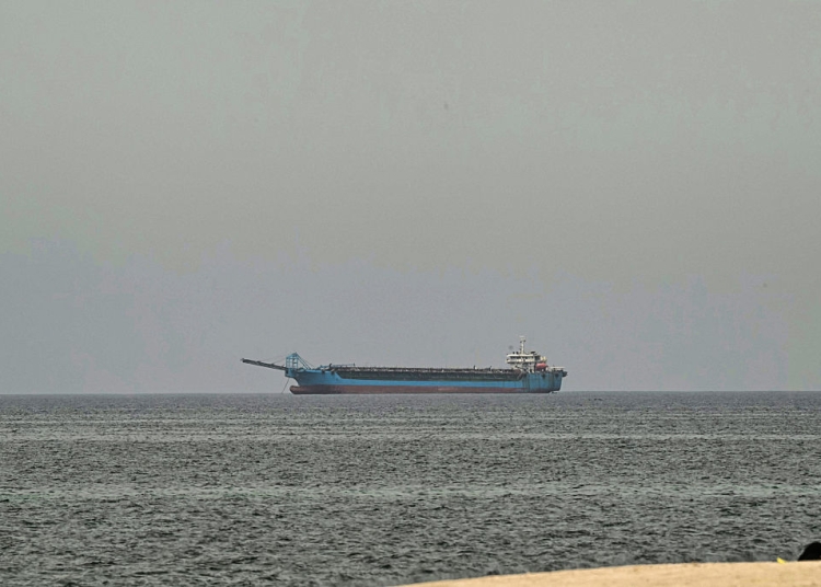 Китай понесе тежък удар, след като САЩ блокираха иранските пристанища: Анализатори