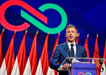 Новото унгарско правителство обеща да разсекрети досиетата на тайната полиция от комунистическата епоха 4 Новото унгарско правителство обеща да разсекрети архивите на тайната полиция от комунистическото минало