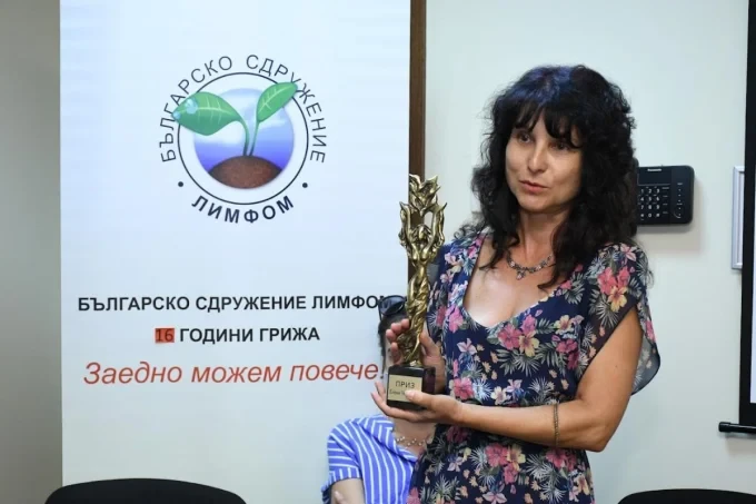 Благотворителната изложба „Светлина за Никола“ – събитие, което превръща творчеството в реална помощ 5 pirinka petrova limfom