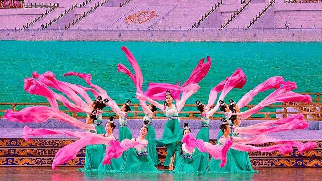 Организаторите на "Шен Юн" са наскърбени, след като представленията в Торонто бяха отменени заради фалшива заплаха, за която твърдят, че е дело на Пекин 3 Шен Юн Пърформинг Артс представя красотата на традиционната китайска култура, каквато е съществувала преди комунизма. (С любезното съдействие на Шен Юн Пърформинг Артс)