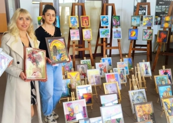 Благотворителната изложба „Светлина за Никола“ – събитие, което превръща творчеството в реална помощ 4 Благотворителната изложба "Светлина за Никола" - част от кампанията „Подай ръка – спаси живота на Никола“