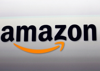 Потребители съдят Amazon, че не връща надценките заради митата на Тръмп 2 Потребители съдят „Амазон" заради отказ да възстанови разходите от митата на Тръмп