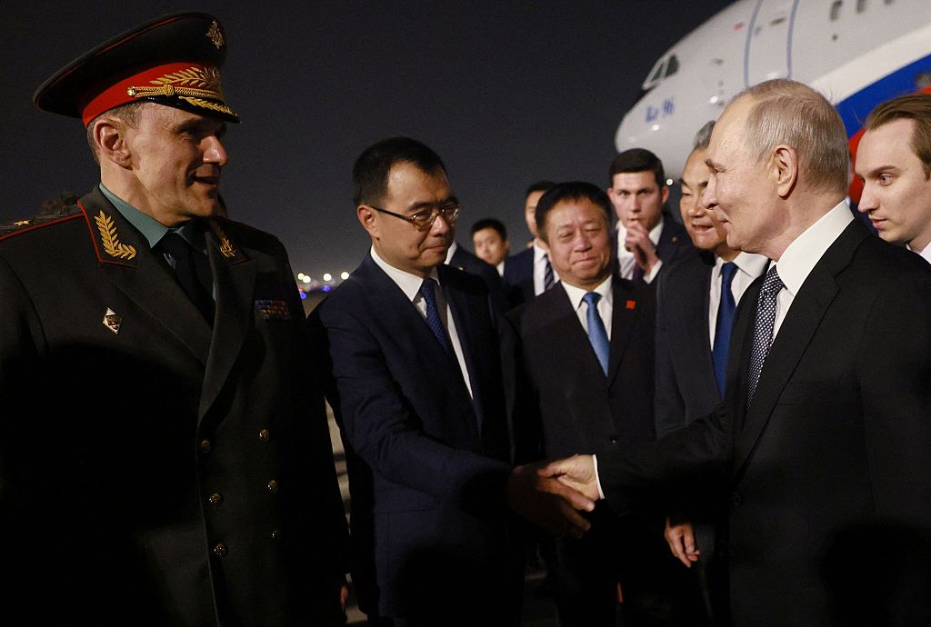 Основната цел на посещението на Путин в Китай е да получи информация за срещата между Доналд Тръмп и Си Дзинпин 2 На тази снимка от пула, разпространена от руската държавна агенция „Спутник